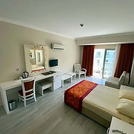فندق Miramor & 5*