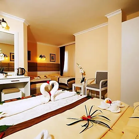 Hotel Miramor & 5*